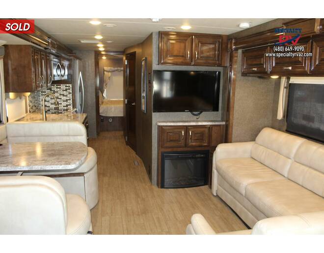 2018 Thor Challenger Ford F-53 37YT Class A at Specialty RVs of Arizona STOCK# A18564 Photo 21
